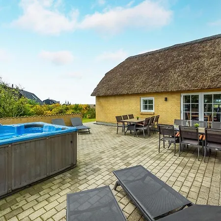 Stunning In Skjern With Kitchen *