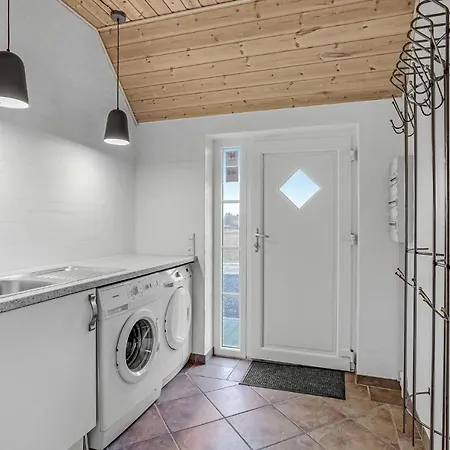 Schönes Haus In Mit Sauna Ferienhaus *