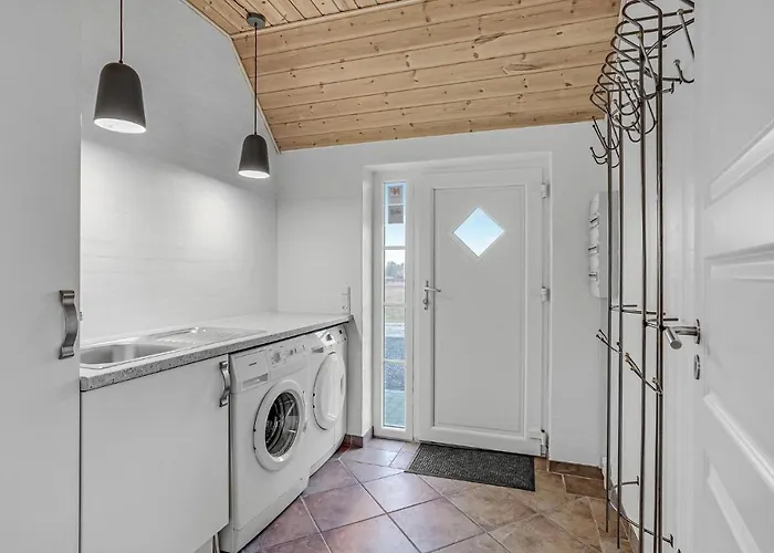 Stunning In With Kitchen 度假居 *